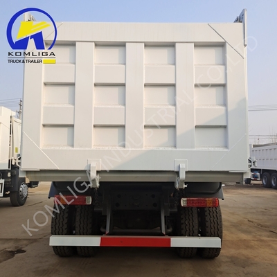 Un letto con aria condizionata Sinotruk HOWO 10 ruote 371HP camion scarico 21-30t capacità di carico