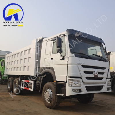 Un letto con aria condizionata Sinotruk HOWO 10 ruote 371HP camion scarico 21-30t capacità di carico