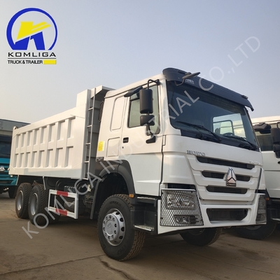 Un letto con aria condizionata Sinotruk HOWO 10 ruote 371HP camion scarico 21-30t capacità di carico