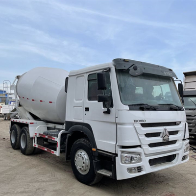 8m3 10m3 6X4 HOWO Camione cisterna di cemento di scorta usato con 9 cilindrata e Zf8118 sterzo