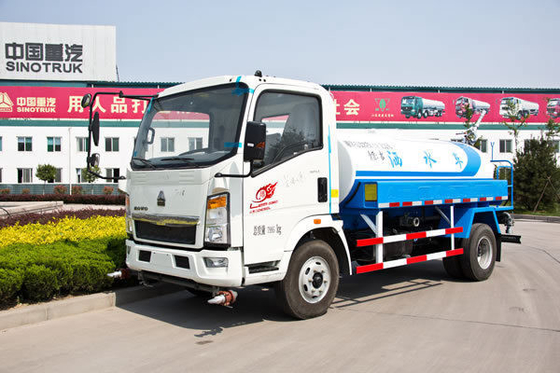 30T carico utile Sinotruck HOWO 4X2 Mini 2000 Gallon Water Truck con motore D12.42