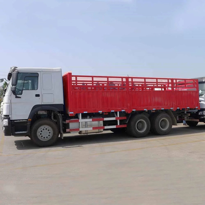 6X4 Sinotruk Veicolo di trasporto Box Cargo Truck con supporto tecnico di ricambi