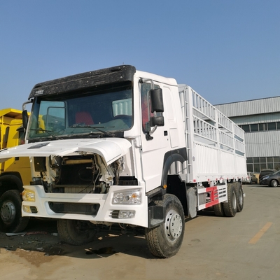 Sinotruck HOWO 30tons 40 tons 8X4 6X4 Used Cargo Box Truck per il trasporto sicuro