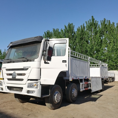 Sinotruck HOWO 30tons 40 tons 8X4 6X4 Used Cargo Box Truck per il trasporto sicuro