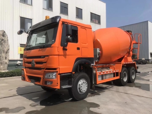 Trasmissione manuale 6-10 Cbm Sinotruk HOWO Mixer Truck con asse motore a doppia riduzione