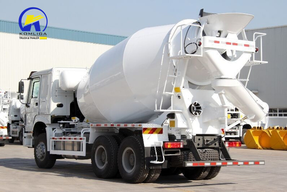 Camion sinotrico pesante HOWO 6X4 Camion silos di cemento sfusi con potenza massima 300-400 CV