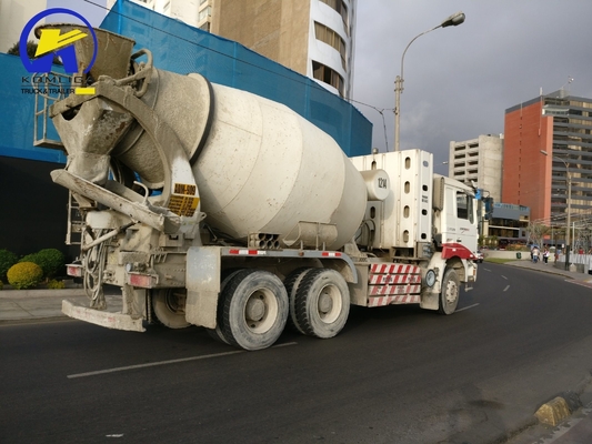 Progettazione di pneumatici radiali Shacman F3000 camion miscelatore di calcestruzzo per grandi progetti di costruzione