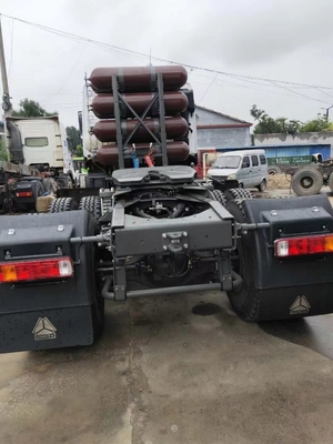 Capacità da 25 a 30 tonnellate HOWO CNG Tractor Truck/Cargo Truck/ per il trasporto ad alta capacità