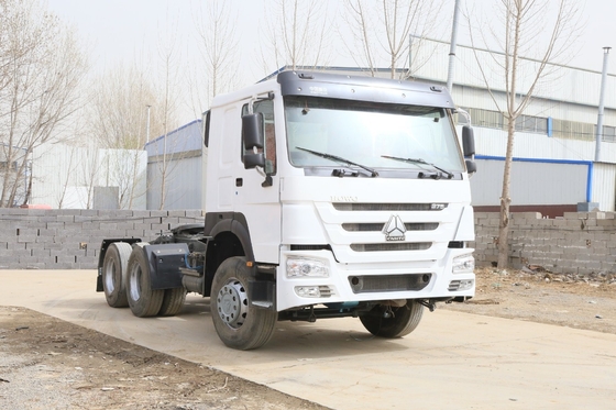 Capacità da 25 a 30 tonnellate HOWO CNG Tractor Truck/Cargo Truck/ per il trasporto ad alta capacità
