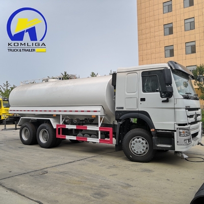 25cbm Sinotruk HOWO Camion per lo spruzzatore d'acqua con motore D12.42 e cambio Pto