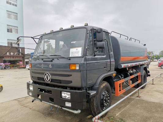 Sinotruk HOWO 4X2/6X4/8X4 Camion idraulico usato con 371 CV di potenza e &gt; 8L di capacità del motore