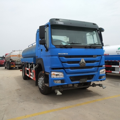 Sinotruk HOWO Camion cisterna idrica 4X2/6X4/8X4 con serbatoio di carburante da 400 litri e tipo di guida LHD/Rhd