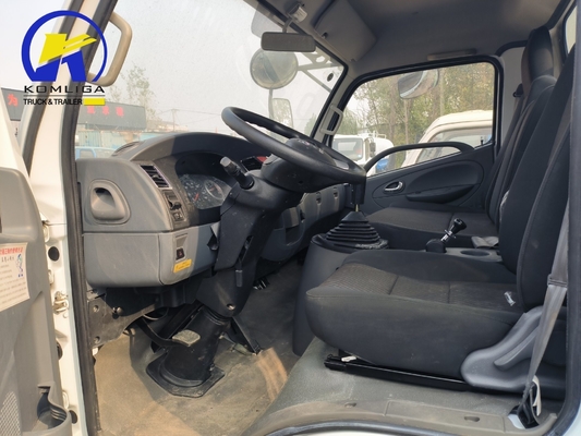 Sinotruk HOWO 4X2/6X4/8X4 Camion serbatoio acqua potabile per veicoli per la gestione delle acque reflue