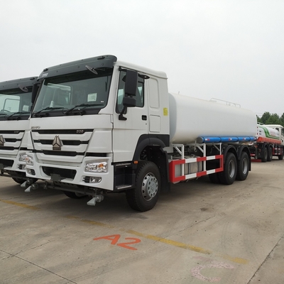 Sinotruk HOWO 4X2/6X4/8X4 Serbatoi per acqua potabile Camion dell'acqua usata con volume 15001 30000L