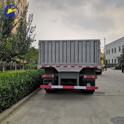 6X4 ruota motrice Sinotruk HOWO Flatbed Fence Truck per il trasporto del vostro carico