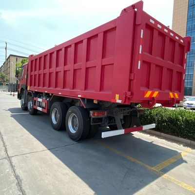 351-450 CV HOWO 8X4 Heavy Duty Dumper con 12 ruote e 300L Fuel Tanker