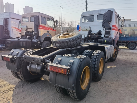 Cisterna di combustibile in lega di alluminio da 400 litri 6X4 Beiben Tractor Truck Head con cilindrata del motore&gt; 8L