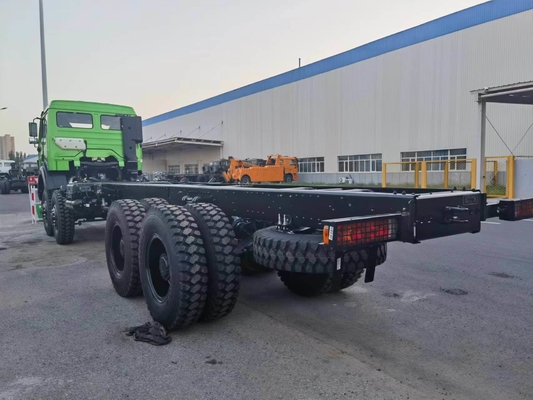 Potente Beiben da 351-450 CV 6X4 6X6 North Benz Traktor Truck con grande capacità del motore