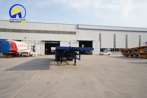 Camion con tre assi e 60 tonnellate di carico con dimensioni di 12500x2500x1650 mm