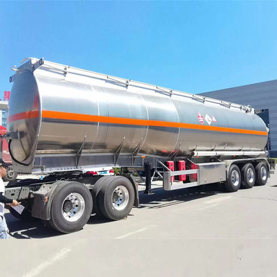 Semi-remorco a tre assi per petrolieri in alluminio con passaggio e 6 camere di frenatura T30/30 PCS