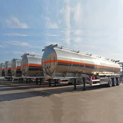 3 assi petroliere camion utilitario con serbatoio di combustibile in alluminio e 1 PCS scatola degli attrezzi