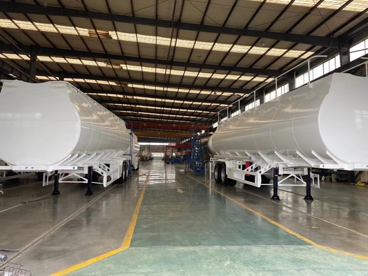 3/4 Assi Trasporto Liquidi Diesel Benzina Olio Benzina Tranker Truck Trailer Serbatoio del carburante