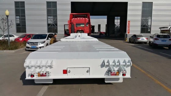 2-5 assi Sinotruk semirimorchio a letto basso con carrello di atterraggio 30-100t Capacità 12 pneumatici