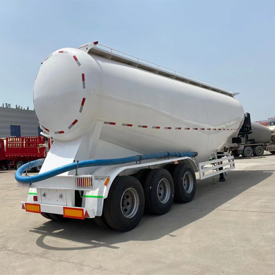 3 assi Cimc Cement Bulker Trailer con 35m3 40m3 45m3 Capacità e 2 portatori di pneumatici di ricambio