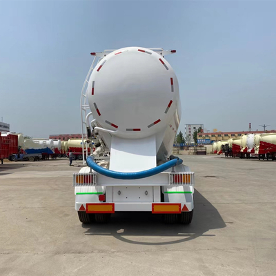 3 assi Cimc Cement Bulker Trailer con 35m3 40m3 45m3 Capacità e 2 portatori di pneumatici di ricambio