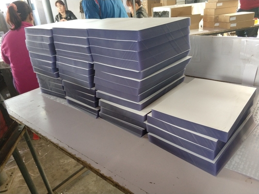 La copertura di fogli di PVC e pellicole rivestite Il componente essenziale per il successo della stampa a getto d'inchiostro